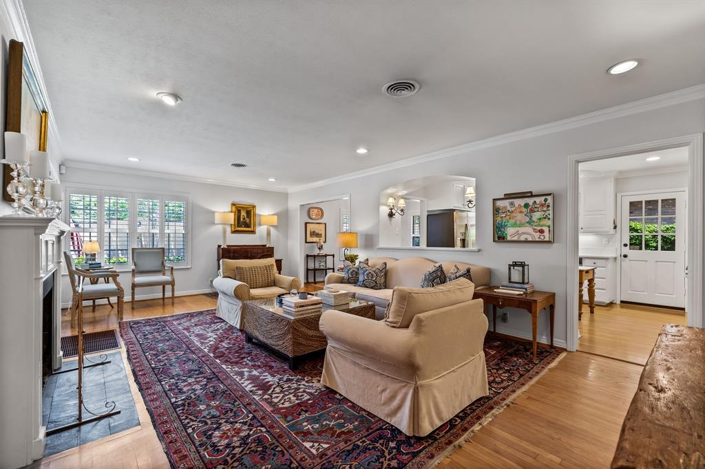 Eighth Sec-University Heights - Residential