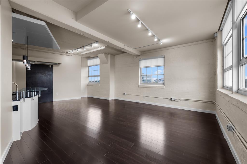 One Montgomery Plaza Residence Condo - Residential