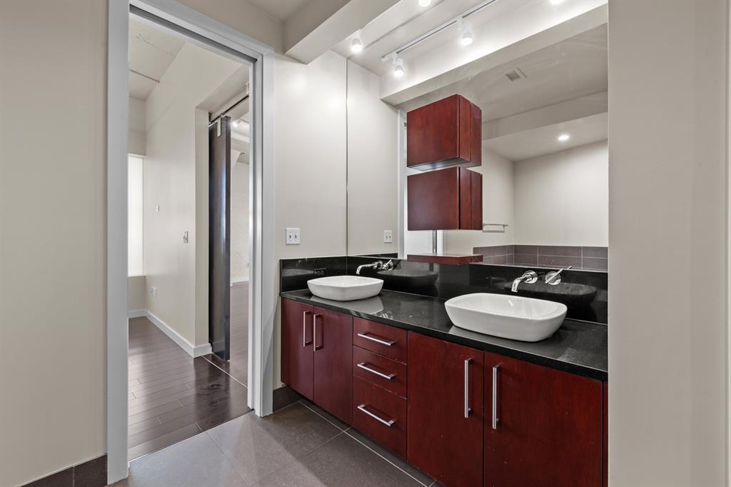 One Montgomery Plaza Residence Condo - Residential