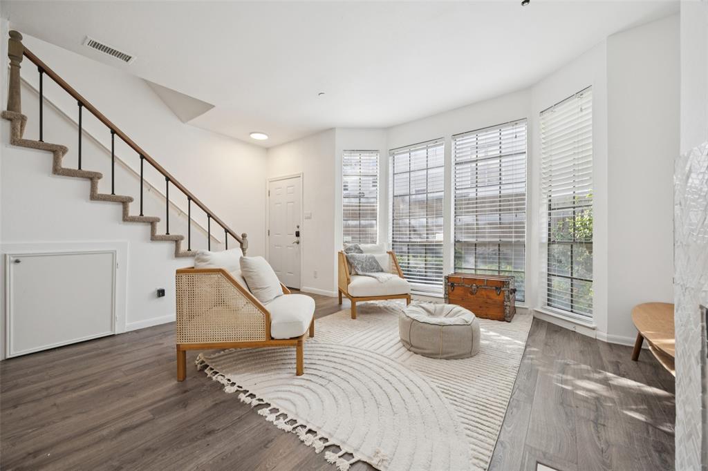 3919 Cole Avenue 101