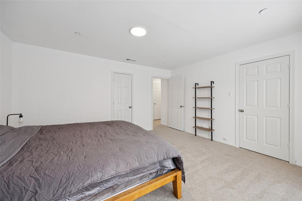 Cole Ave Condo 3919 - Residential