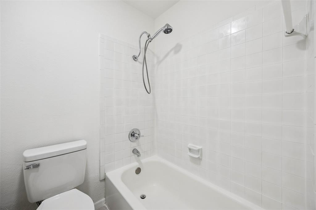 Cole Ave Condo 3919 - Residential