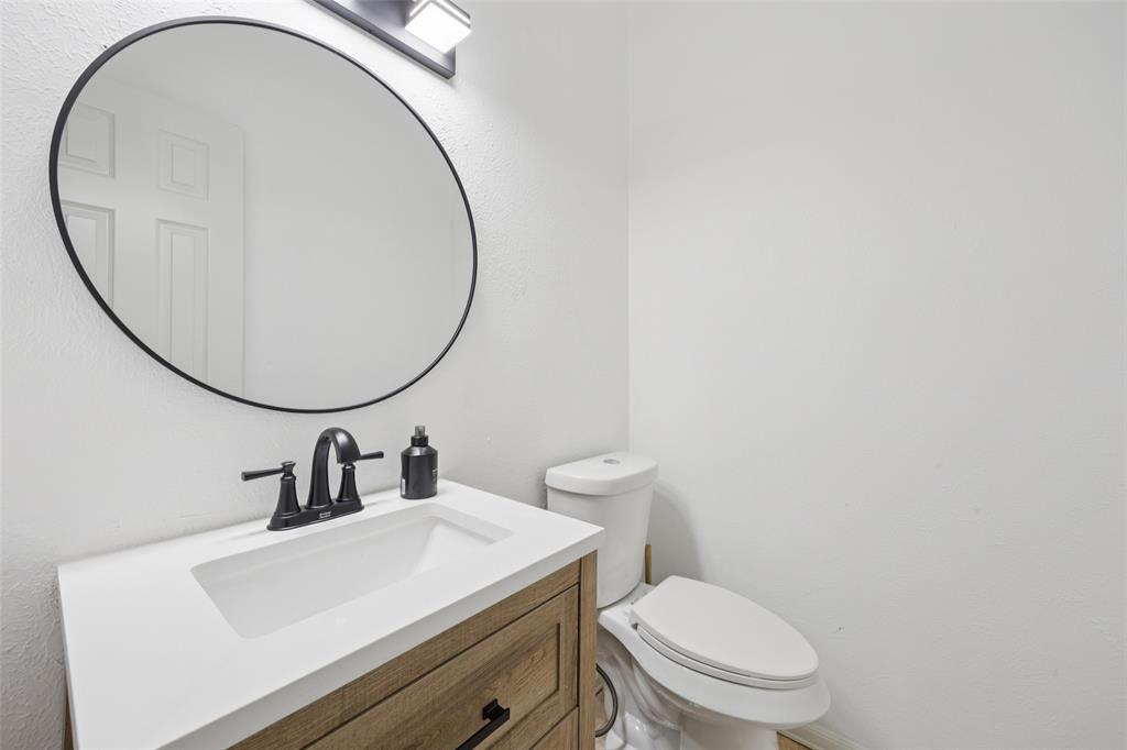 Cole Ave Condo 3919 - Residential