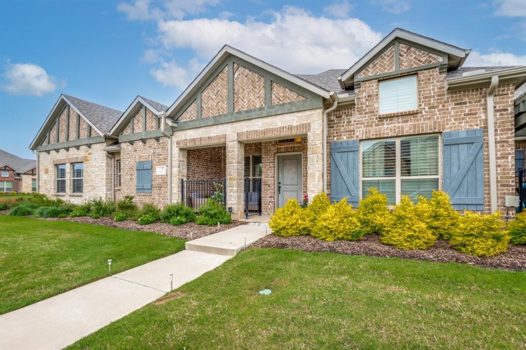 1130 Foxglove Lane