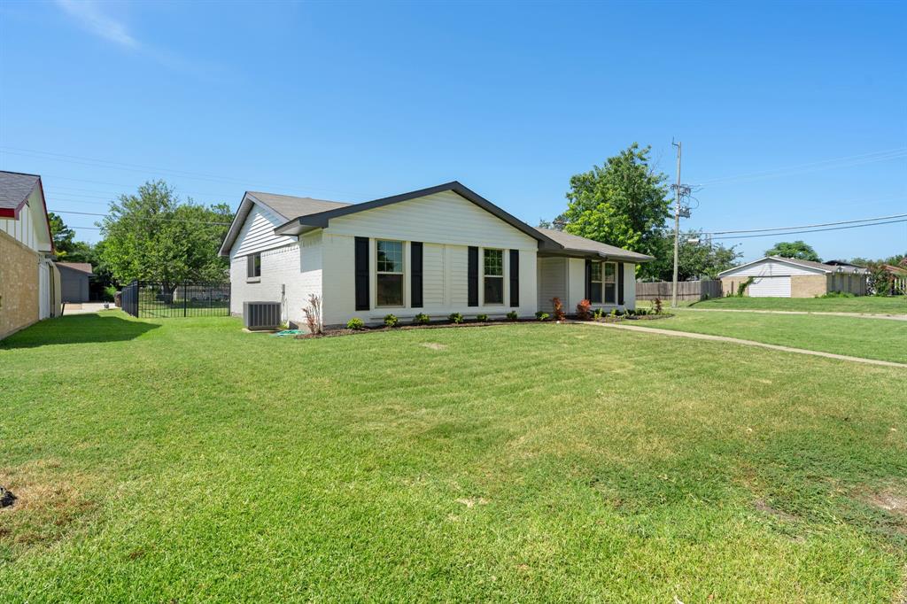 1700 Jasmine Lane