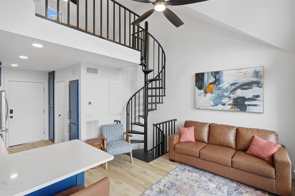 3007 Upcreek Alley 6