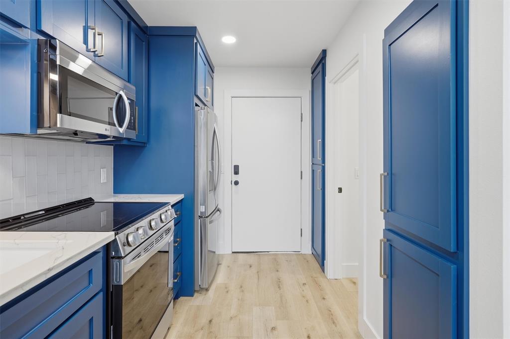 3007 Upcreek Alley 6