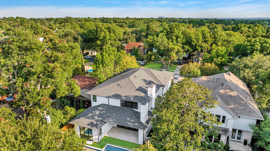 WILSHIRE HEIGHTS - Residential