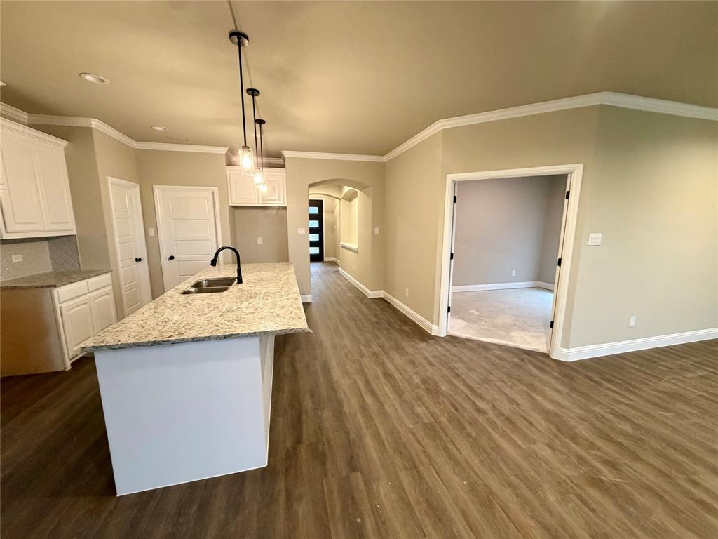 Eagle Glen Elements - Residential