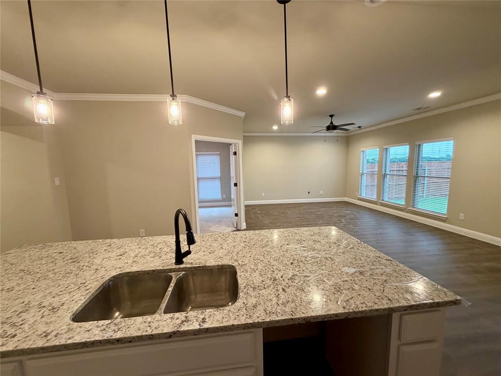 Eagle Glen Elements - Residential