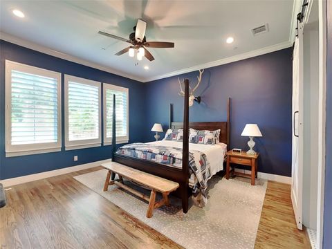 Tiny photo for 3213 Northwest Parkway, University Park, TX 75225 (MLS # 20937404)