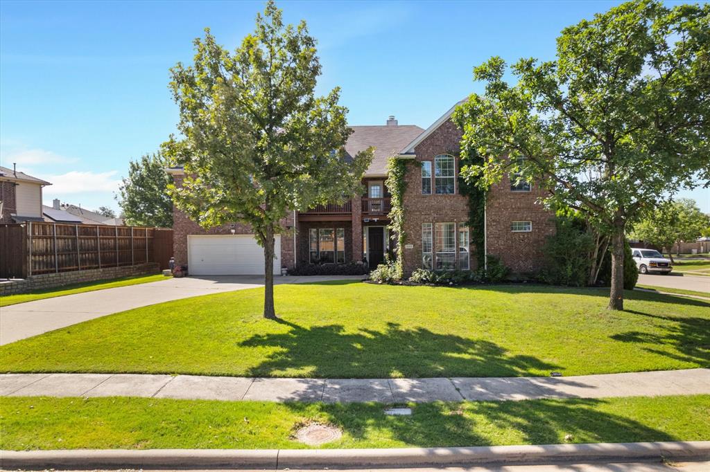 1233 Apache Lake Drive