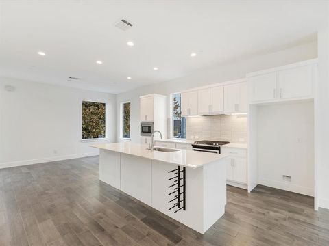 1771 McCoy Street 305 Dallas TX 75204