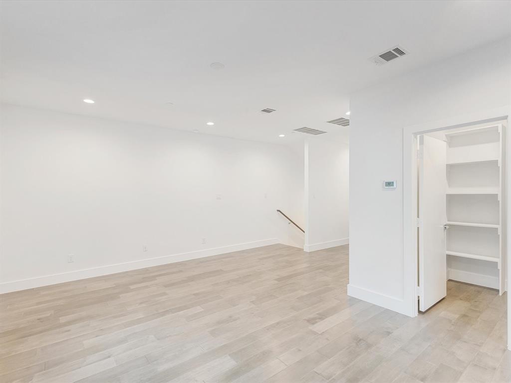 Skyline Ters - Residential