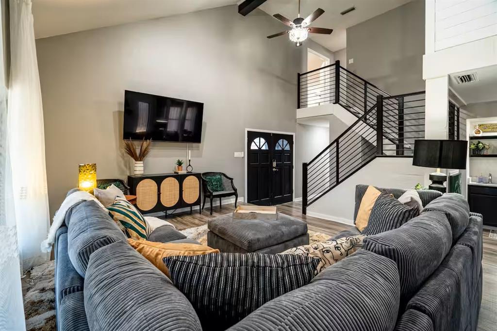 2717 E Park Boulevard