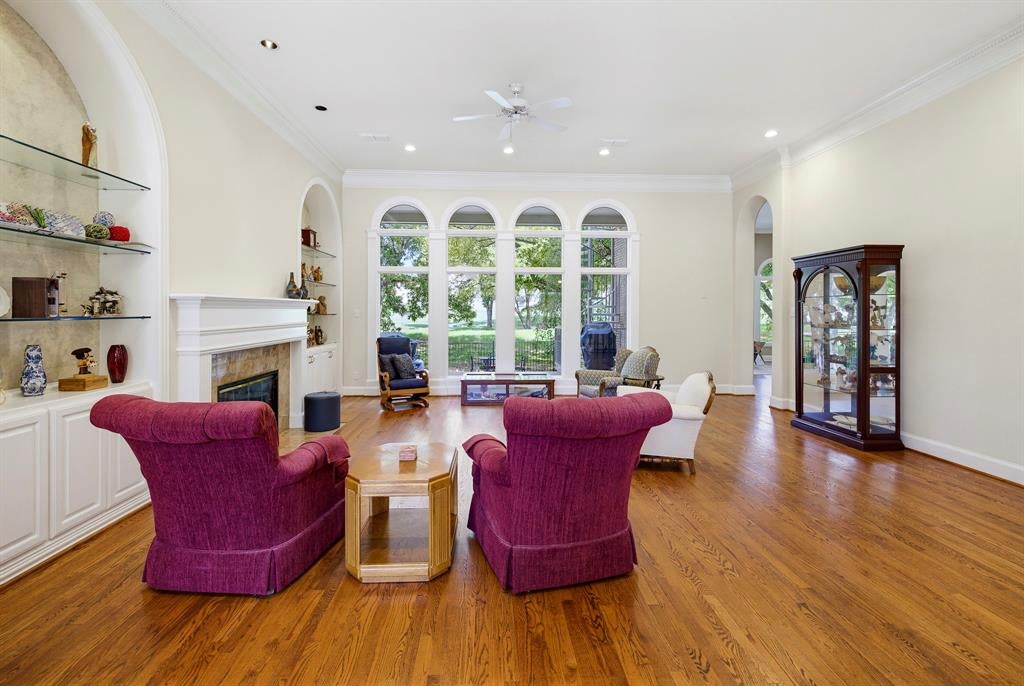 7012 Saucon Valley Drive