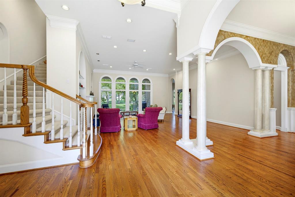 7012 Saucon Valley Drive