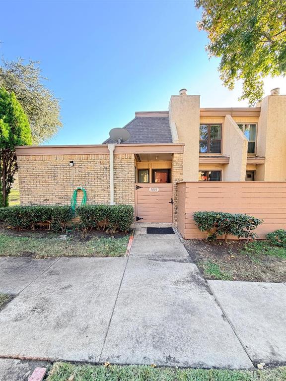 Park Lane Twnhms Ph 02 - Residential Lease