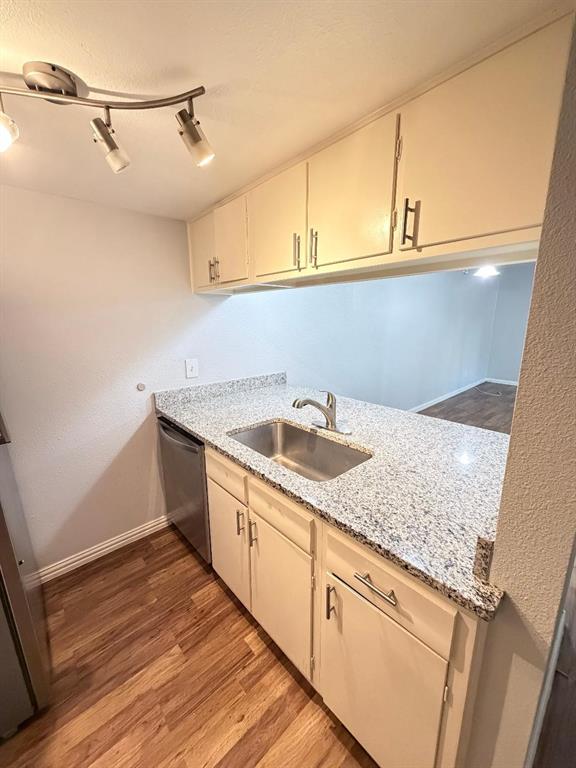 Park Lane Twnhms Ph 02 - Residential Lease