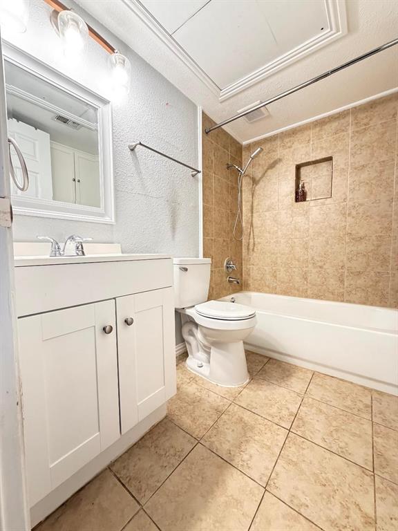 Park Lane Twnhms Ph 02 - Residential Lease