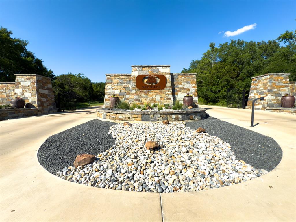 106 Lakeview Trail