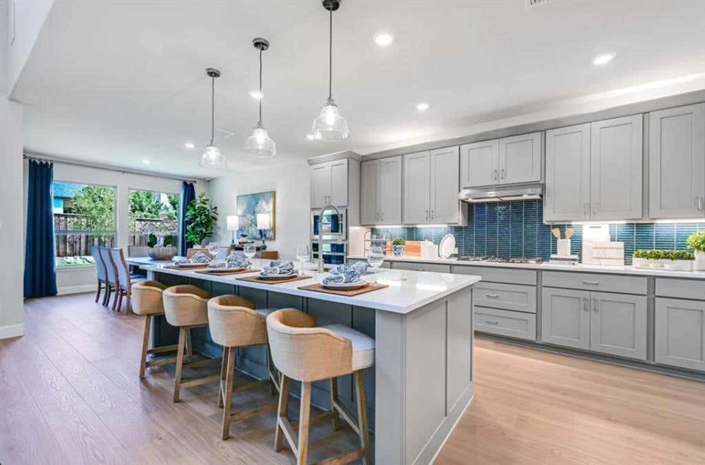 Photo of 711 Forsyth Park Drive, Lakewood Village, TX 75068 (MLS # 21350560)