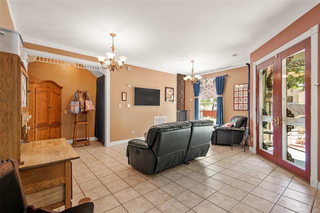 West End Rev - Residential