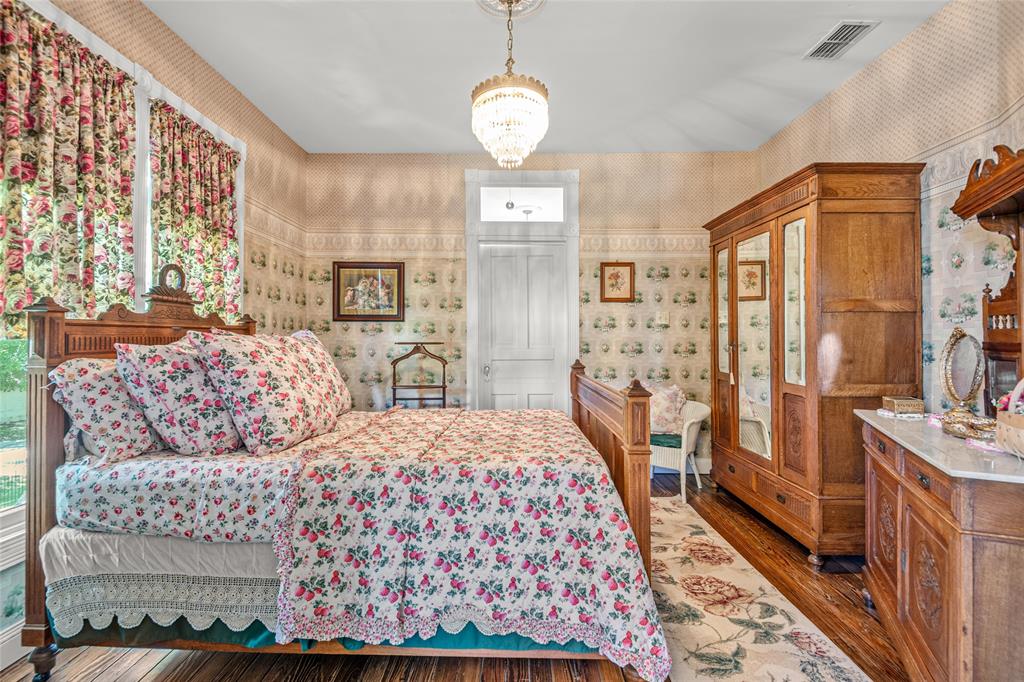 West End Rev - Residential