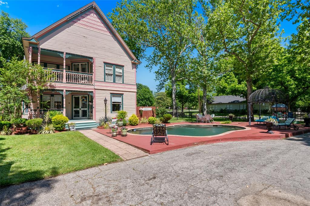 West End Rev - Residential