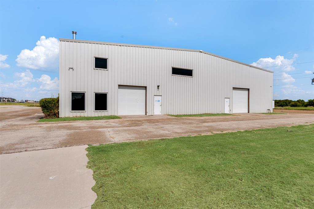 Huggins - Commercial Sale