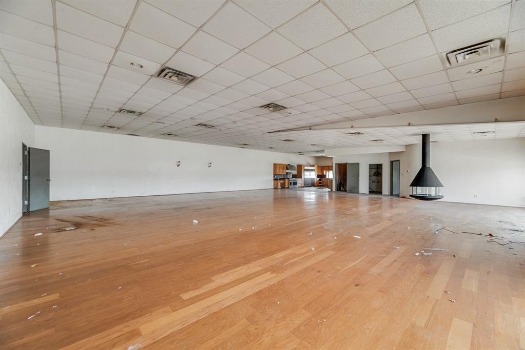 Huggins - Commercial Sale