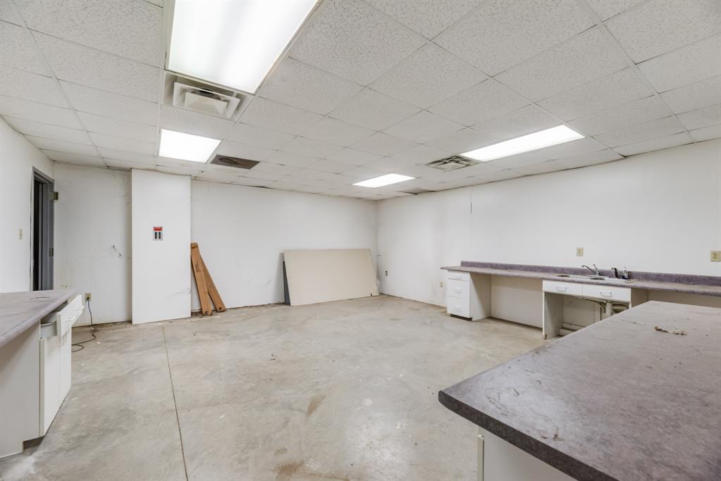 Huggins - Commercial Sale