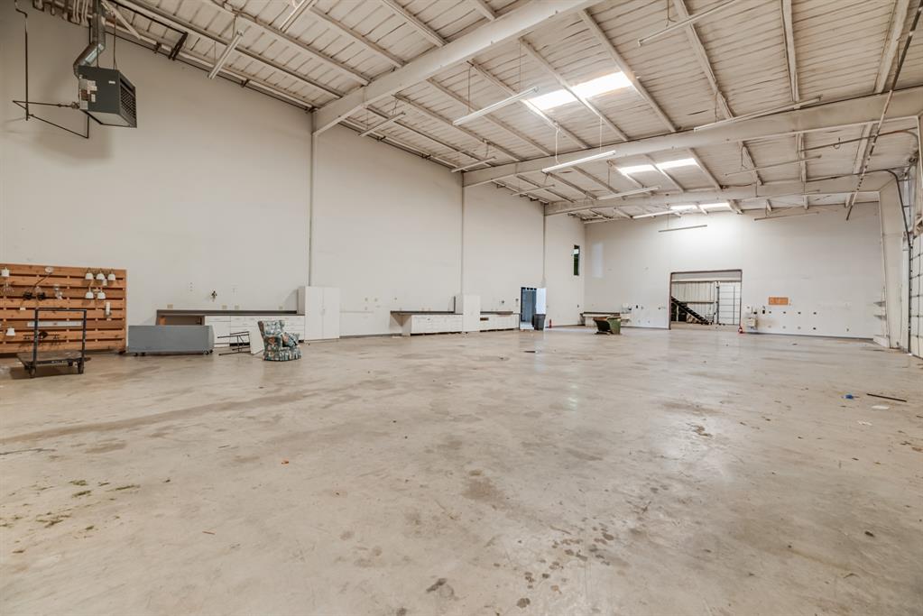 Huggins - Commercial Sale