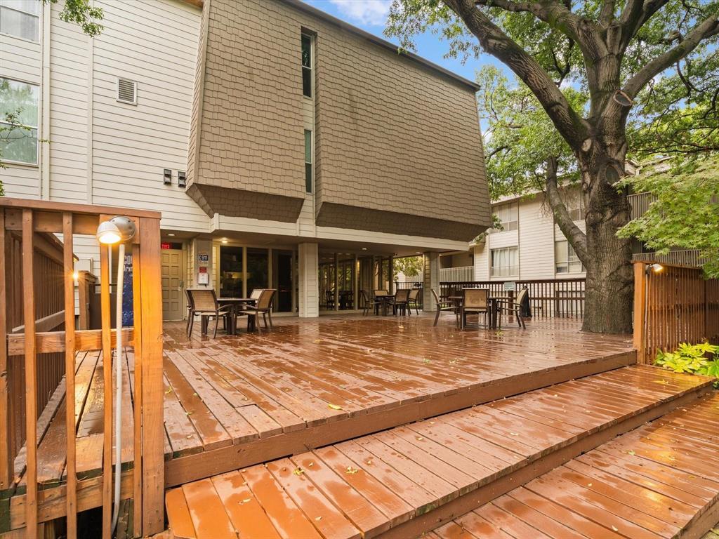 River Oaks Condos - Residential