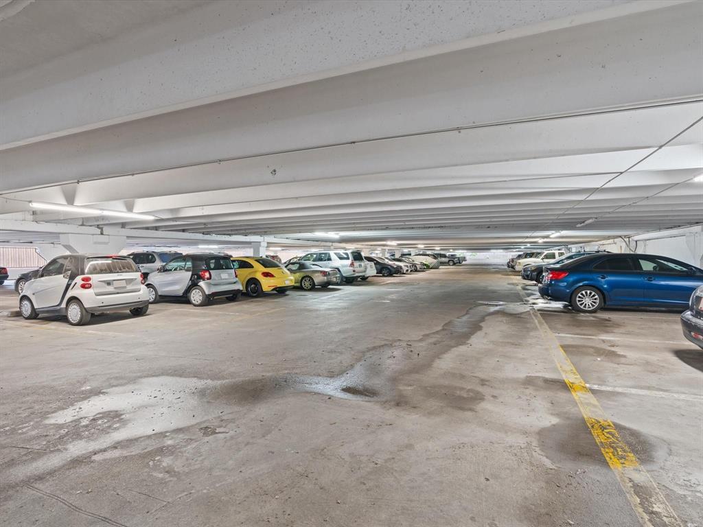 River Oaks Condos - Residential