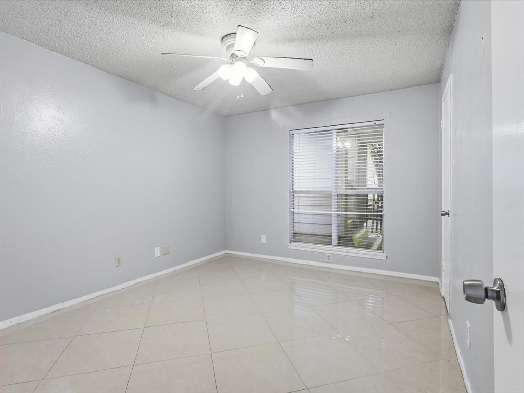 River Oaks Condos - Residential