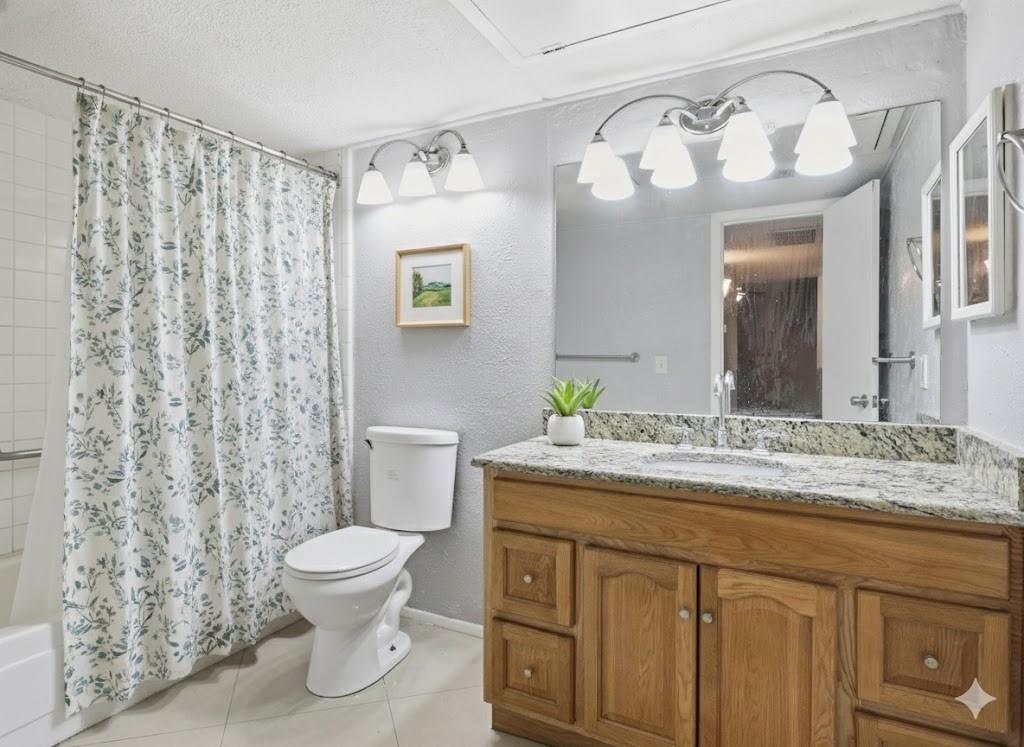 River Oaks Condos - Residential