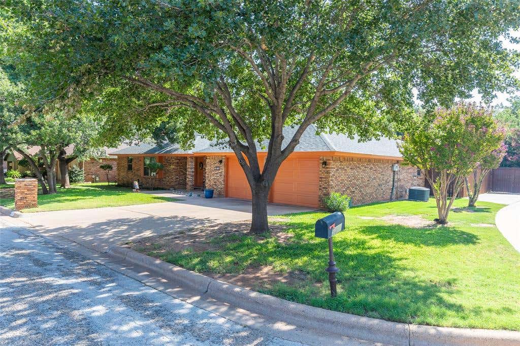 Photo of 5025 Patsye Ann Cove, Abilene, TX 79606 (MLS # 21345628)