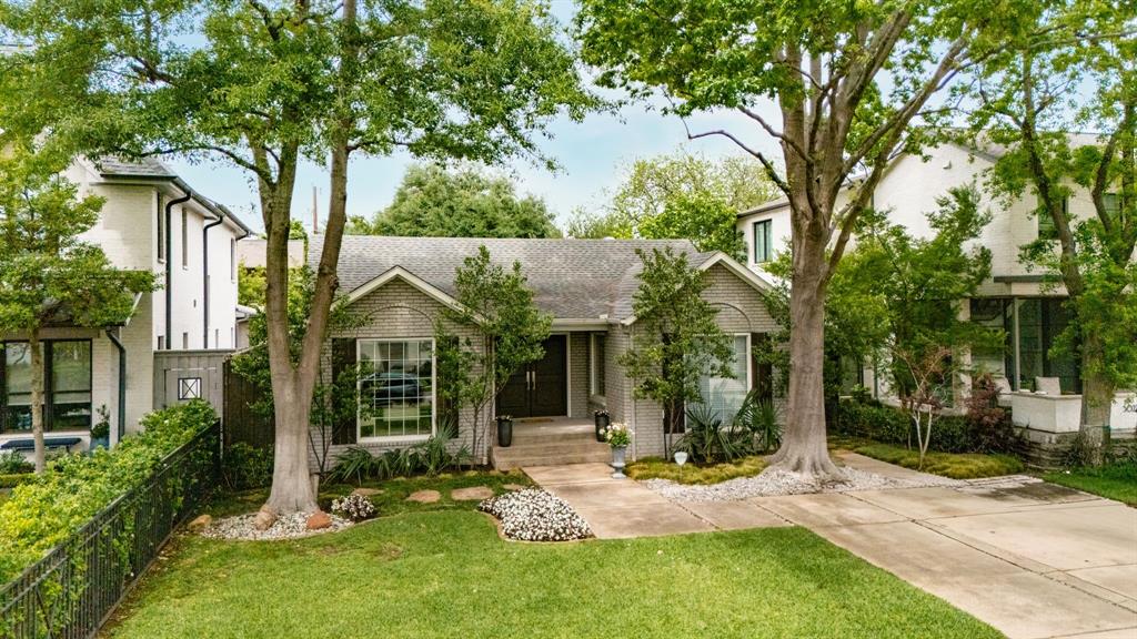 BRIARWOOD - Residential