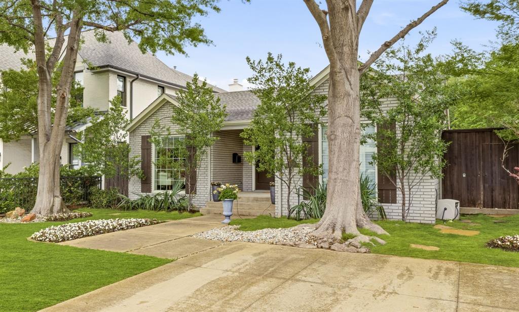 BRIARWOOD - Residential