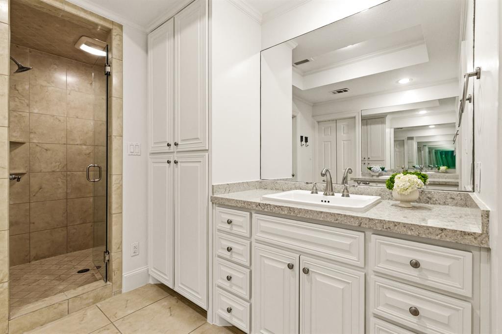 BRIARWOOD - Residential