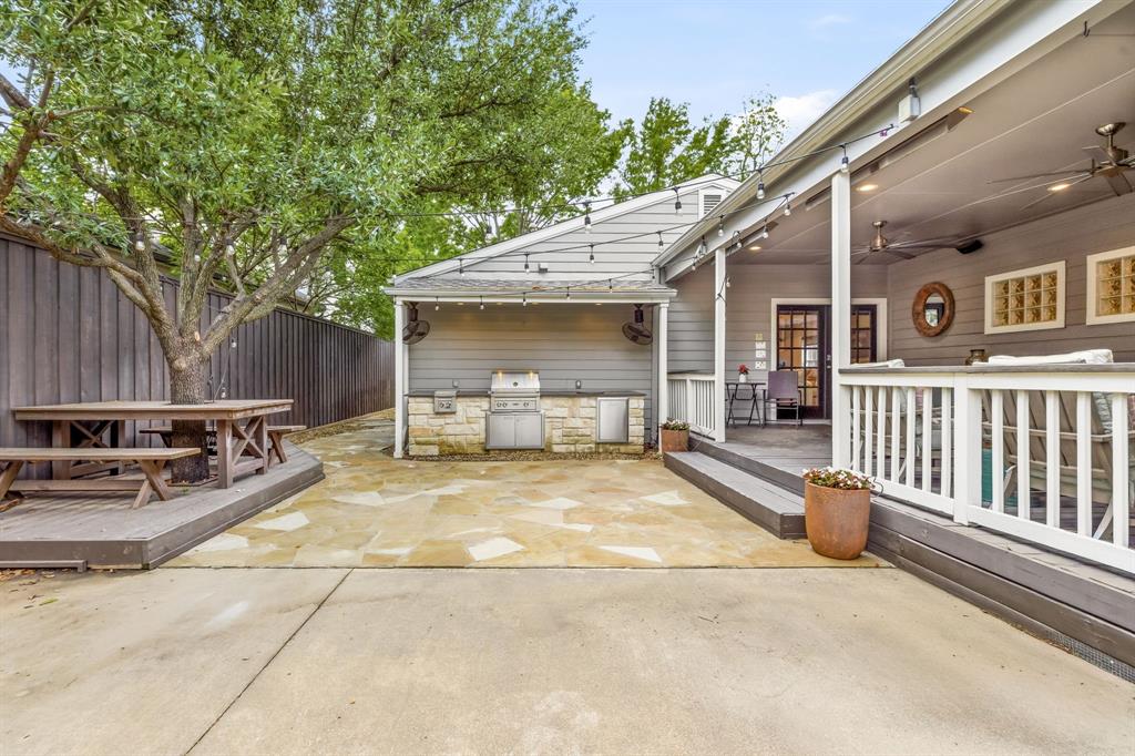 BRIARWOOD - Residential