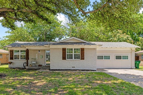 Photo of 2125 Elton Road, Haltom City, TX 76117 (MLS # 21277670)