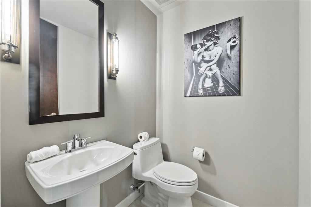 One Montgomery Plaza Residence Condo - Residential