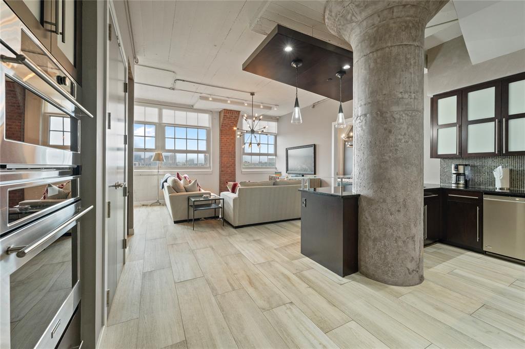 One Montgomery Plaza Residence Condo - Residential