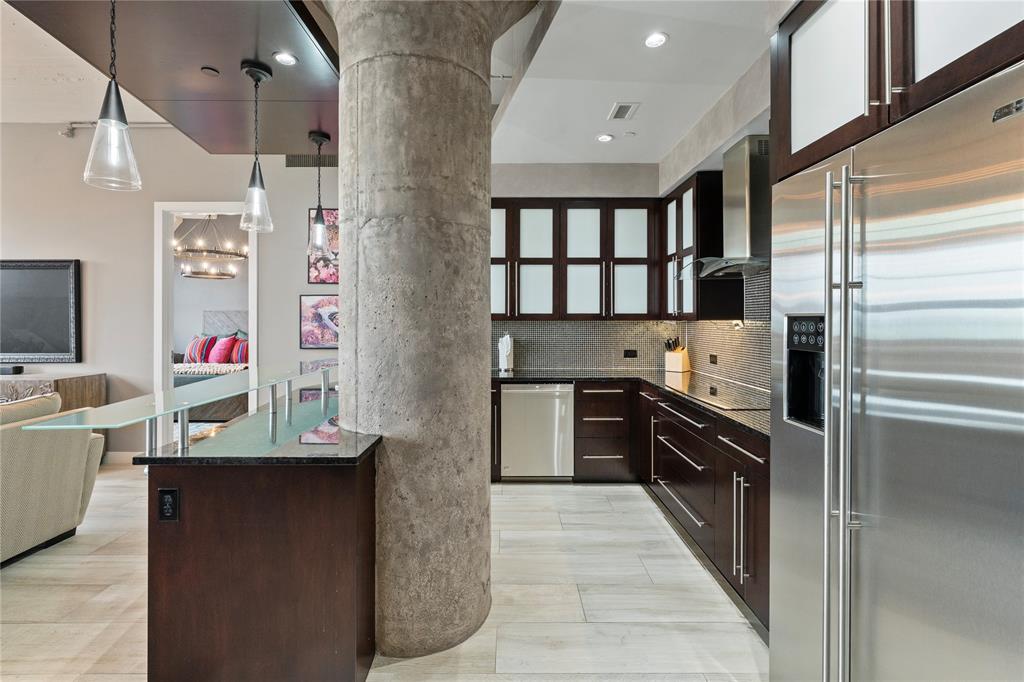 One Montgomery Plaza Residence Condo - Residential