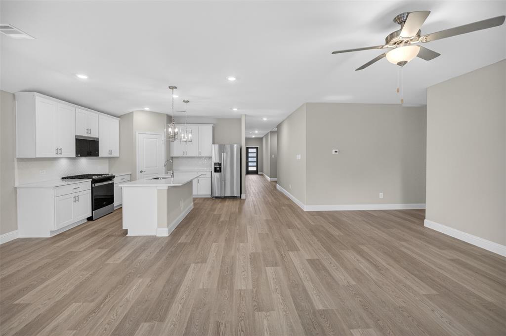 2700 Grand Canyon Street