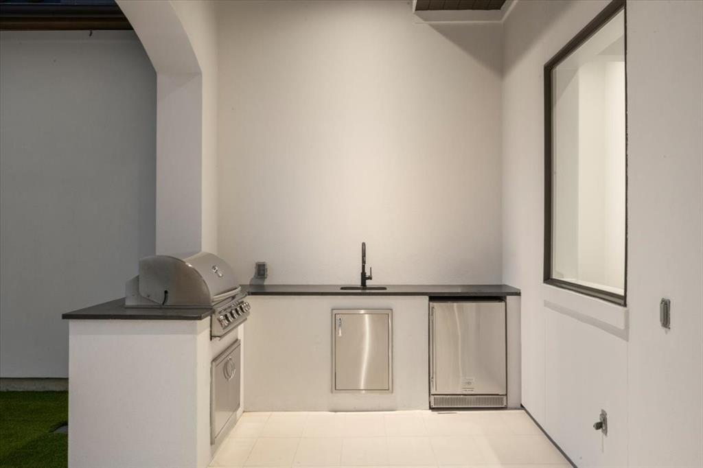 The Hills Of Kingswood - Residential