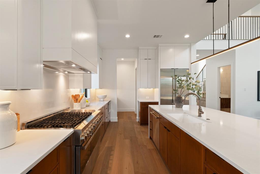 Walnut Hill North 2Nd Sect - Residential