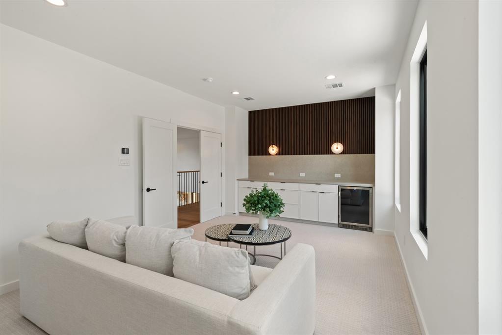 Walnut Hill North 2Nd Sect - Residential